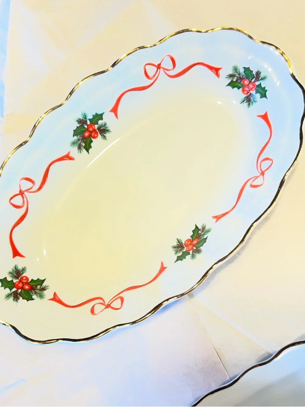 Walbrzych Holiday Gravy Boat set with Holly & Red Ribbon